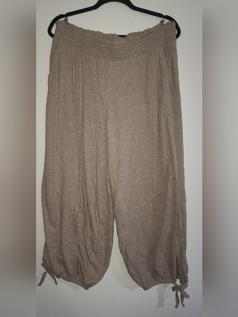 Aerie taupe relaxed knit lounge pants - Picture 2 of 3